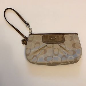 Gently Loved Coach Signature Fabric Women’s Wristlet Wallet